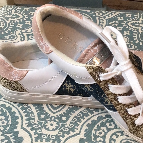 Guess Sneakers - Picture 6 of 6